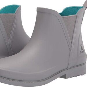 NWT Women's Chloe ankle/low rubber boot